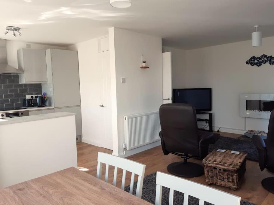 The Getaway Brixham Bungalow - photo 2