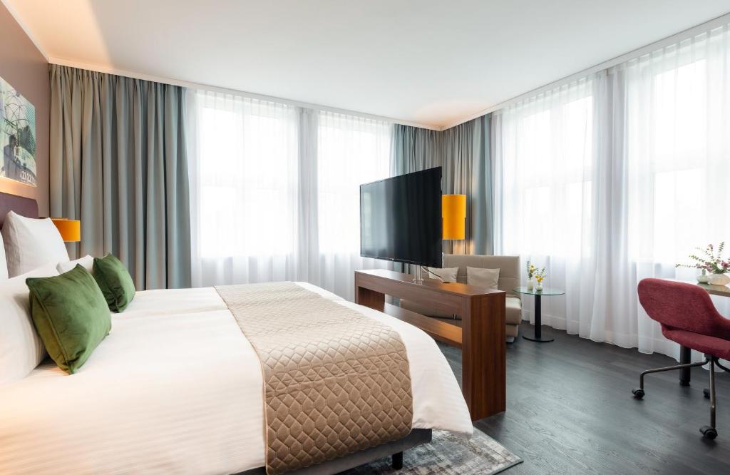 Hotel Room 3