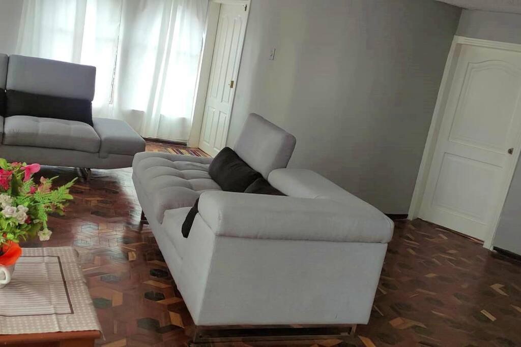 Hermoso Departamento Central Familiar Tu Refugio con Impresionantes Vistas a la Ciudad, Montañas y Nevados - 3