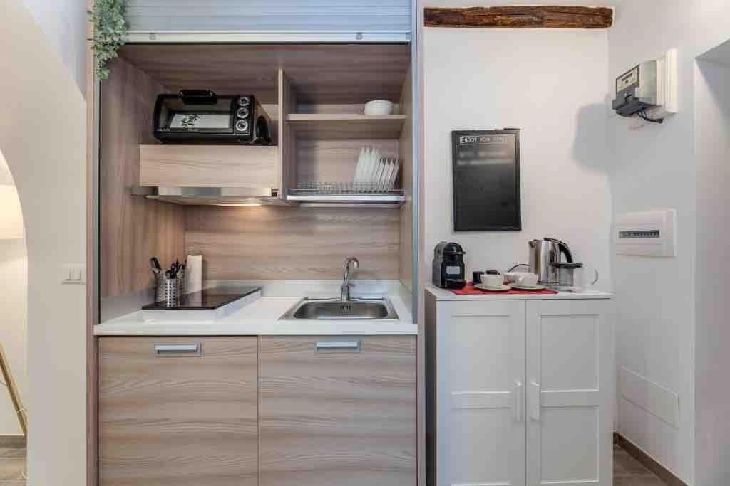 Spanish Steps Loft - 5