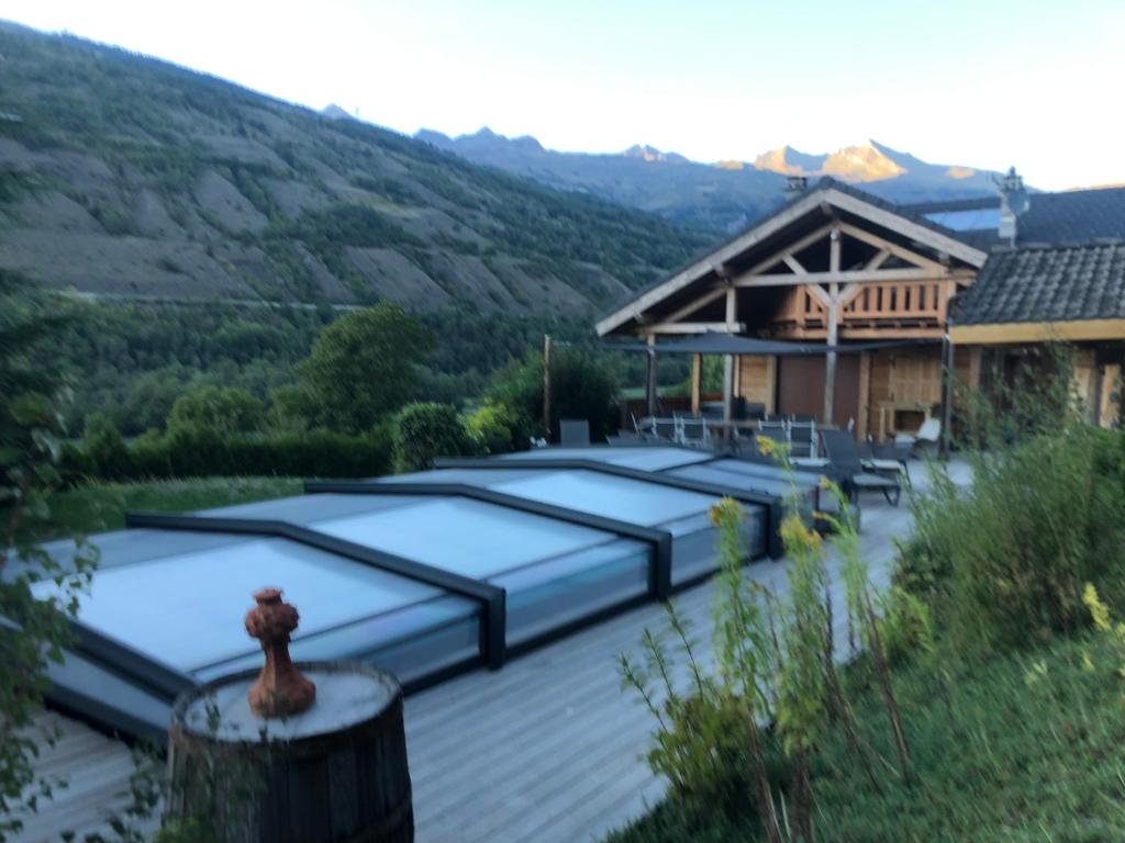 Chalet savoyard d'exception avec piscine chauffée - 5