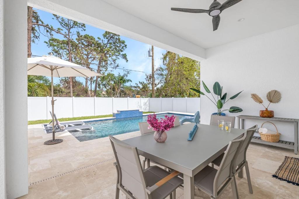 789 Brandnew Naples Villa-Large Heated Saltwater Pool, Naples