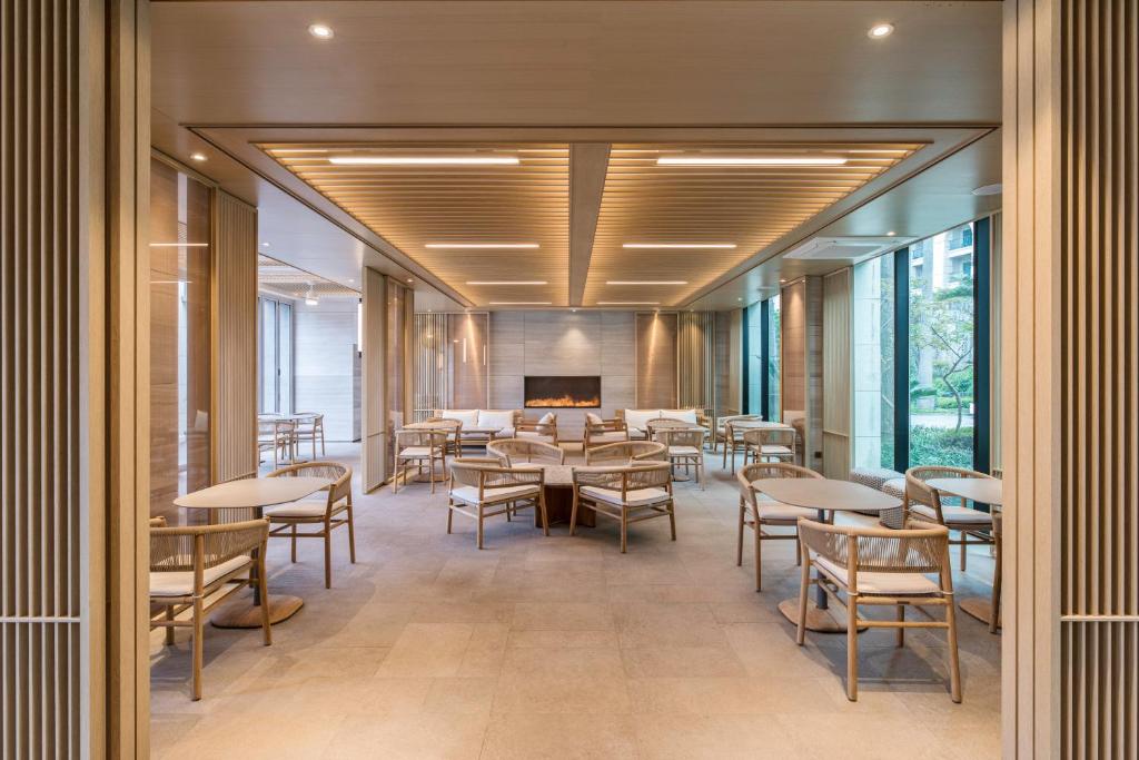 สระว่ายน้ำ