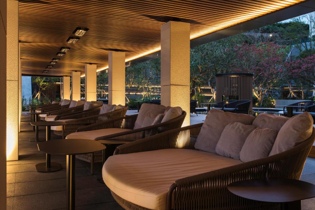 สระว่ายน้ำ