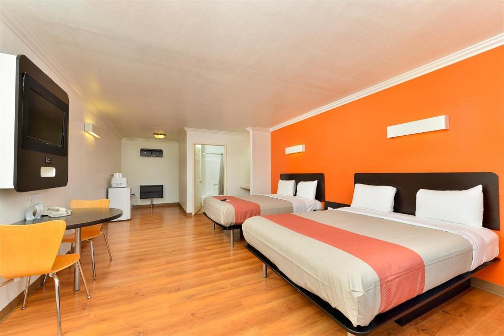 Americas Best Value Inn Vista