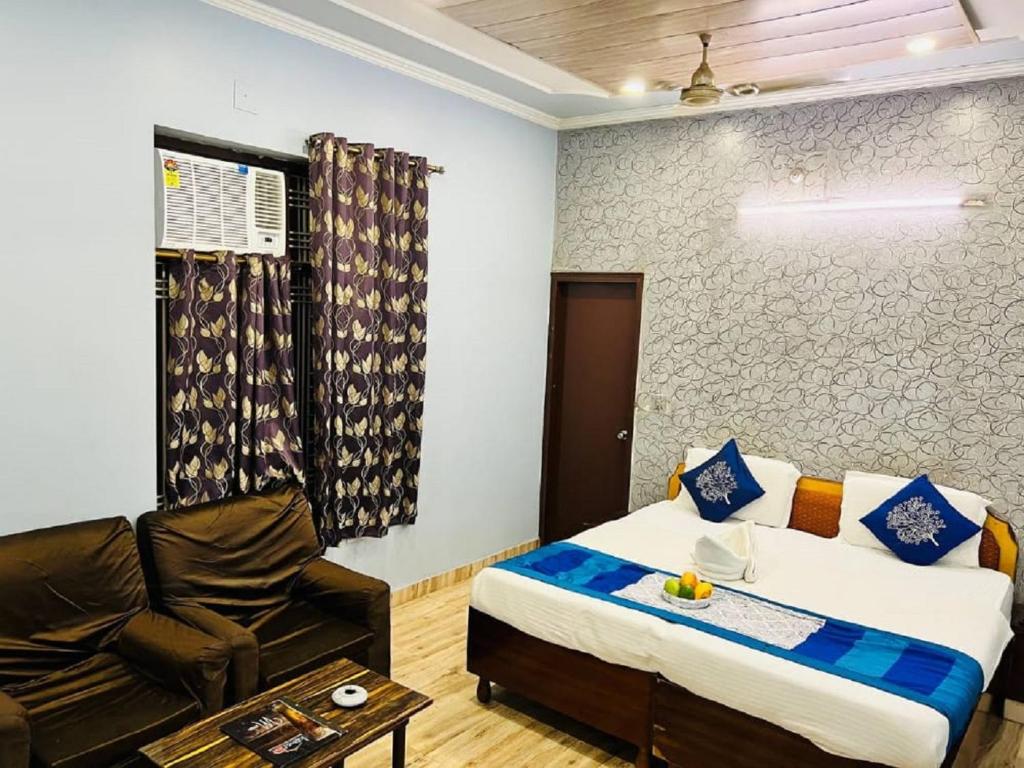 Hotel Kamesh Hut, Varanasi photo