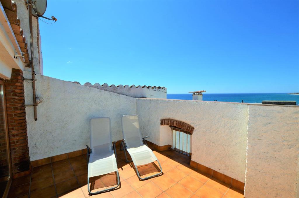 LUXURY HOUSE 8 PERSONS FRONT THE BEACH BLANES COSTA BRAVA - 2
