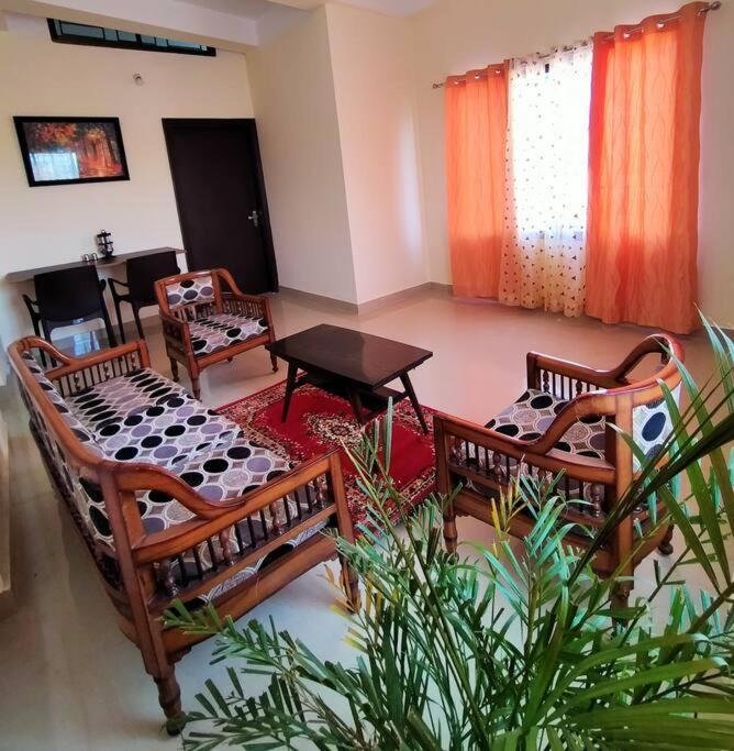 Cozy Zone 1bhk private unit with an attached terrace in Guwahati — Hotel in Guwahati