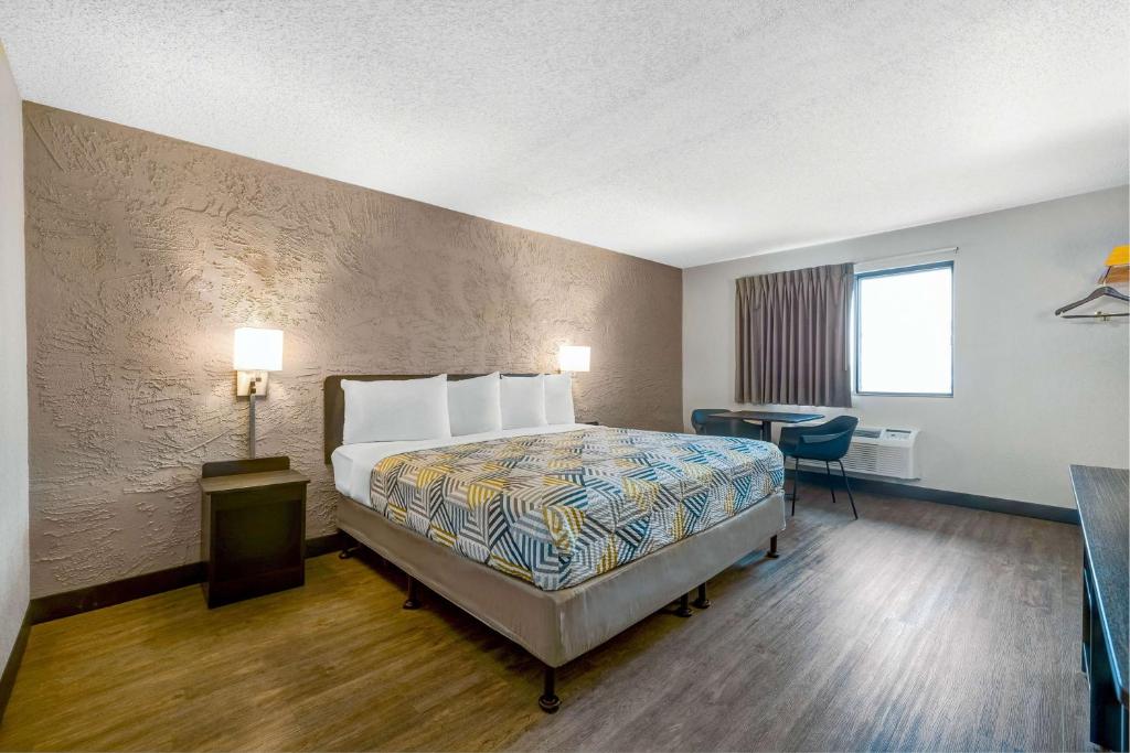 Motel 6-Elk Grove Village, IL - O'Hare photo