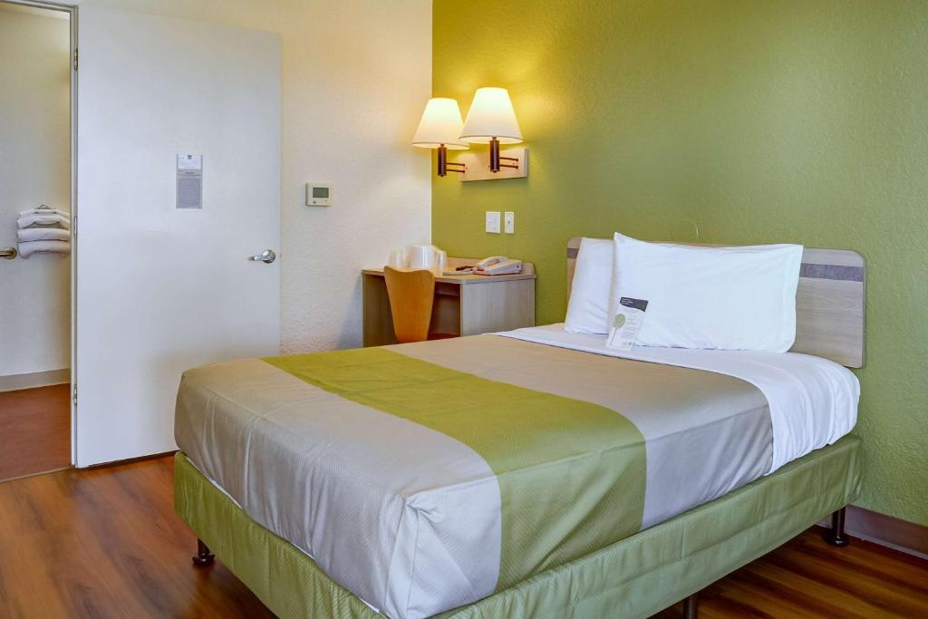 Motel 6-Eugene, OR - South Springfield photo