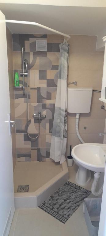 Hann Apartments photo