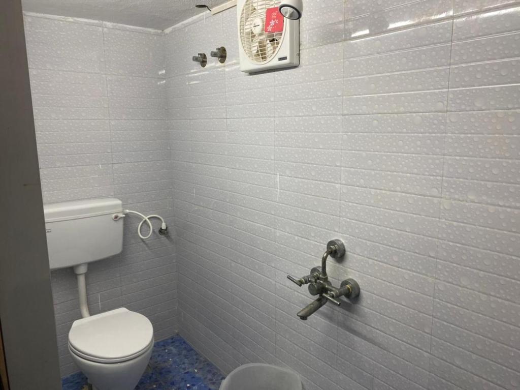 Happy Nest Guest House photo