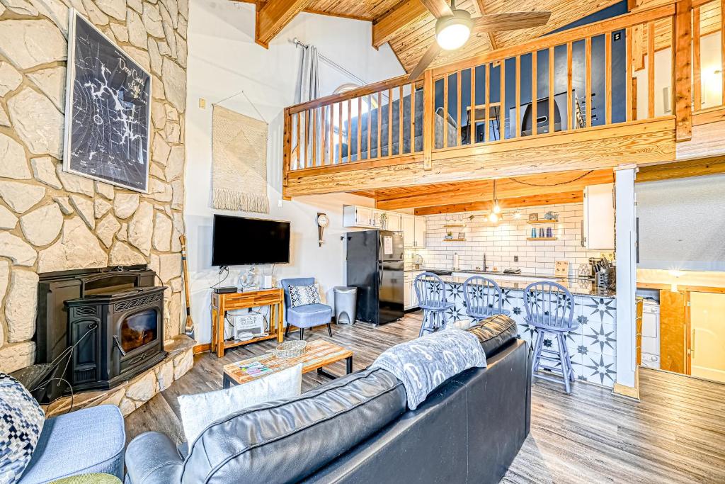 Suite Sunsets, McHenry