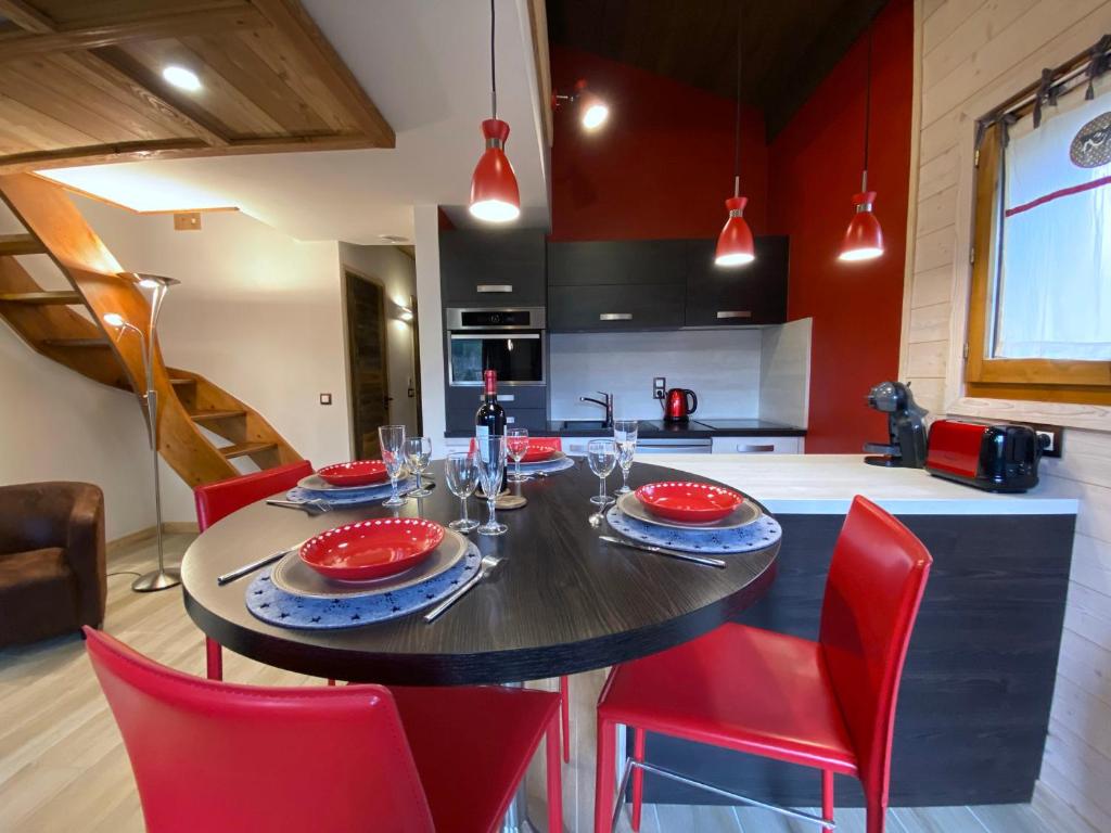 Bel duplex à Chamonix avec poêle à bois, WiFi, parking - FR-1-343-166 - 3