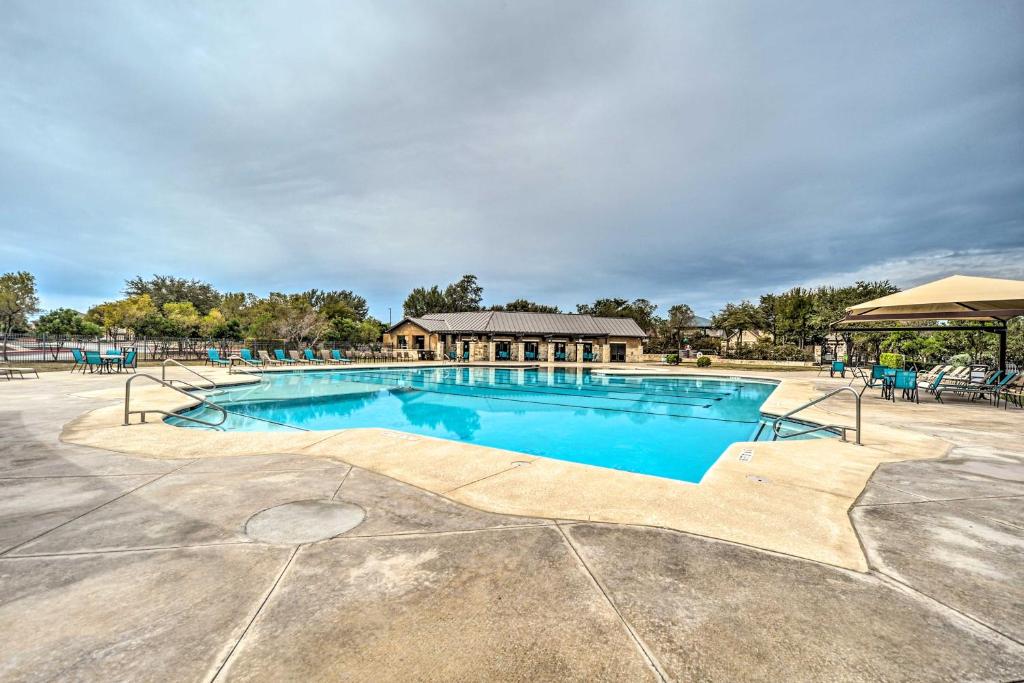 Family Home with Yard Near SeaWorld! in San Antonio (TX