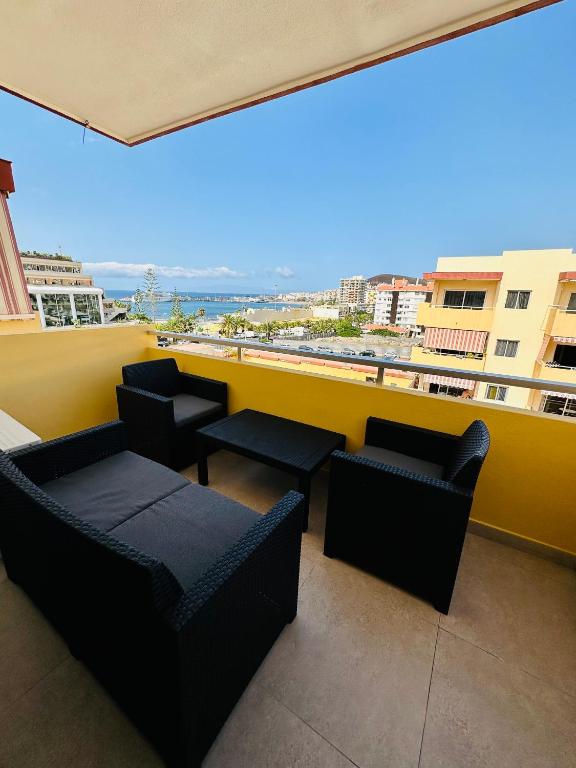 Newly renovated Vistas Muelle de Los Cristianos Pier view FREE WIFI - 3