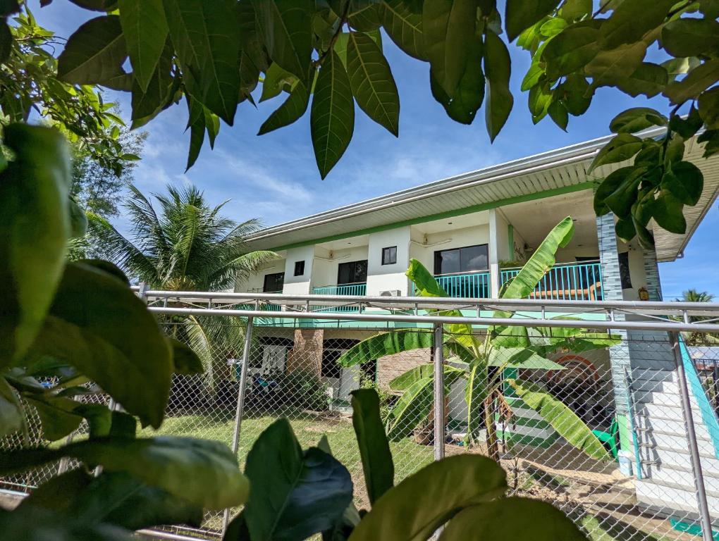 Charlina Rooms for Rent photo