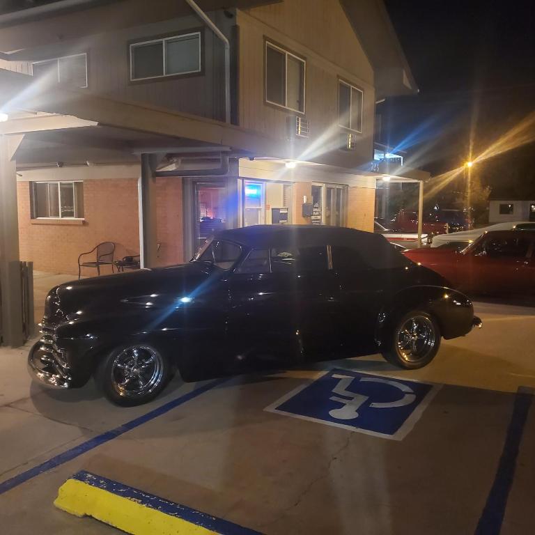 Terrace Park Inn photo