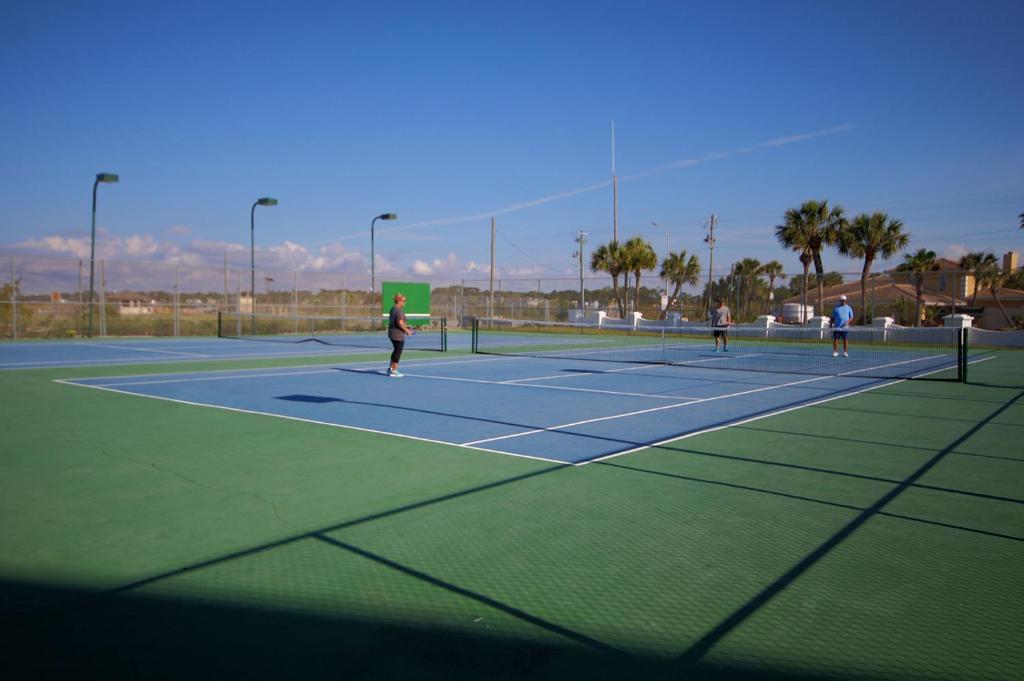 El Matador 515 - Beautiful views of the courtyard and close to all amenities photo