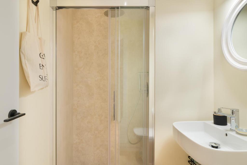 Hostal Evoke Madrid - 3