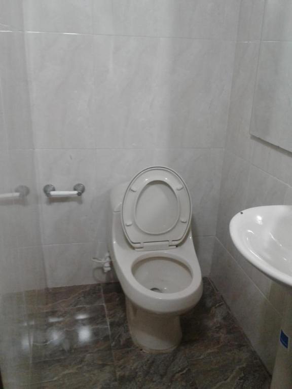 Casa entera, los clientes pueden usar todo el espacio y no tendrán que compartirlo con el anfitrión ni con otros huéspedes - 2