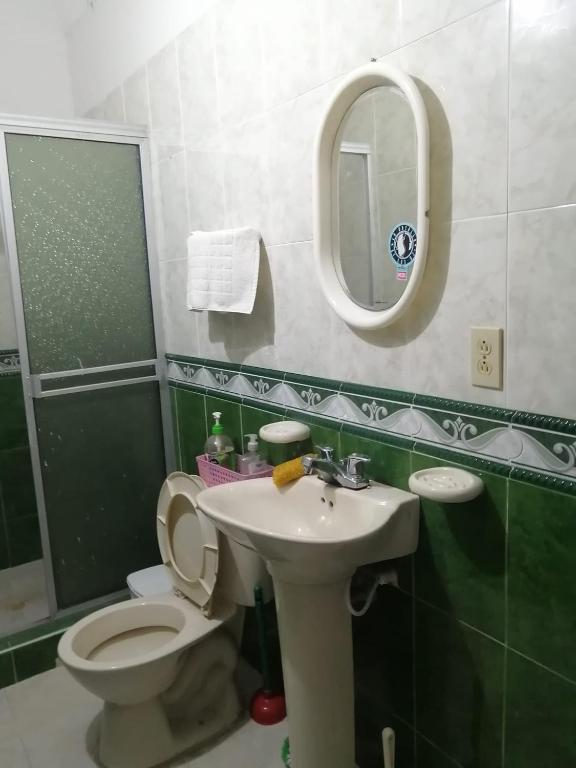 Casa entera, los clientes pueden usar todo el espacio y no tendrán que compartirlo con el anfitrión ni con otros huéspedes - 4
