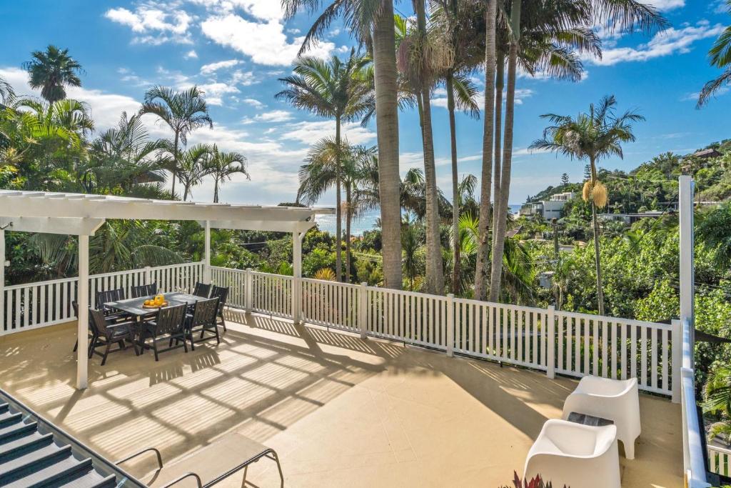 Upper Decks, Byron Bay