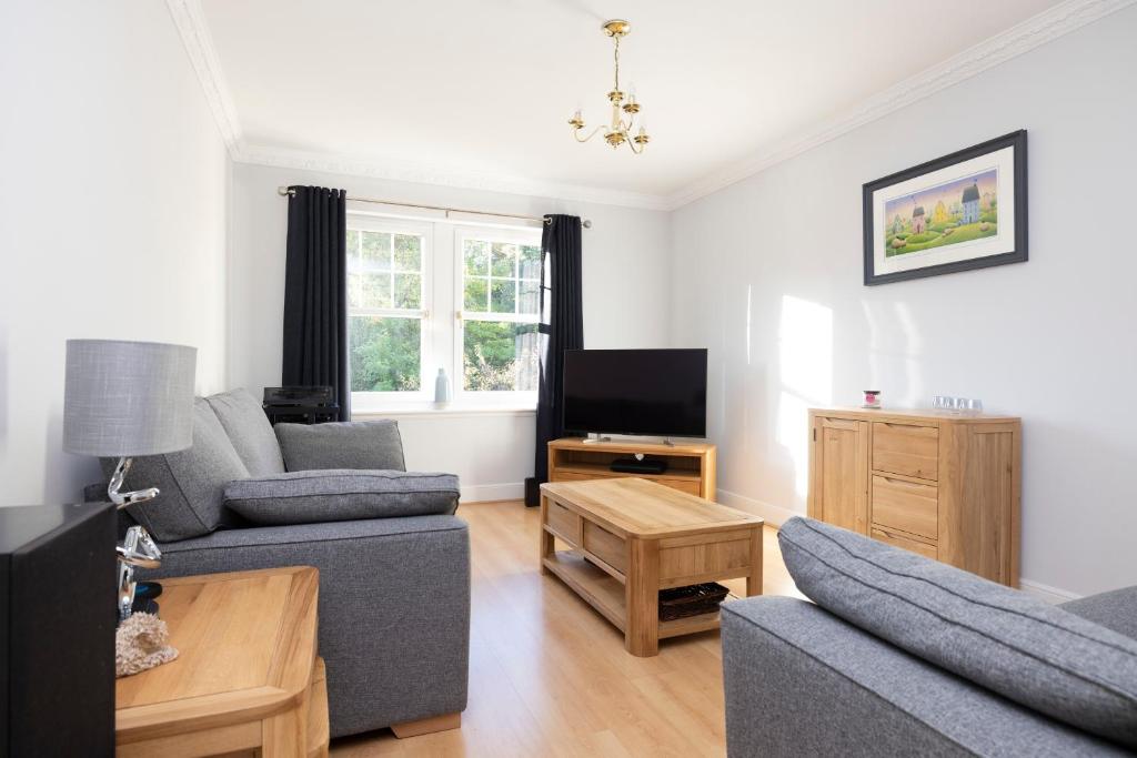 JOIVY Modern Flat with Free Parking, Edinburgh