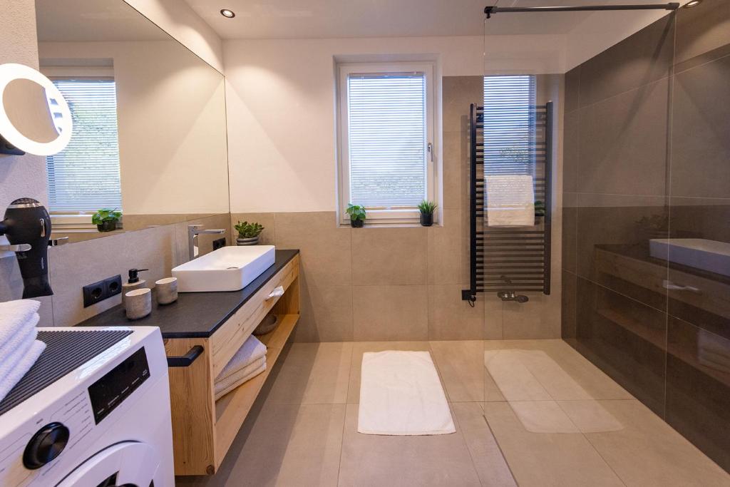 FESH LIVING - PREMIUM Apartments - 3