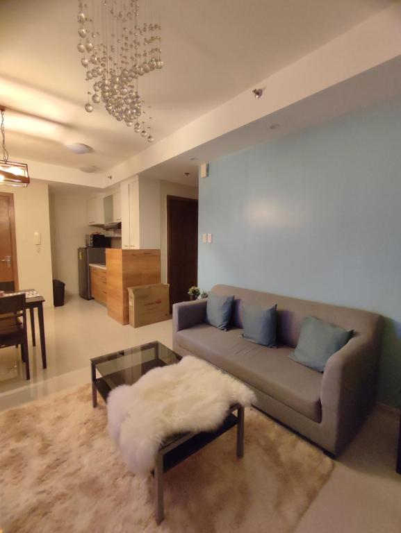 Dorset Staycation — Hotel in Manila