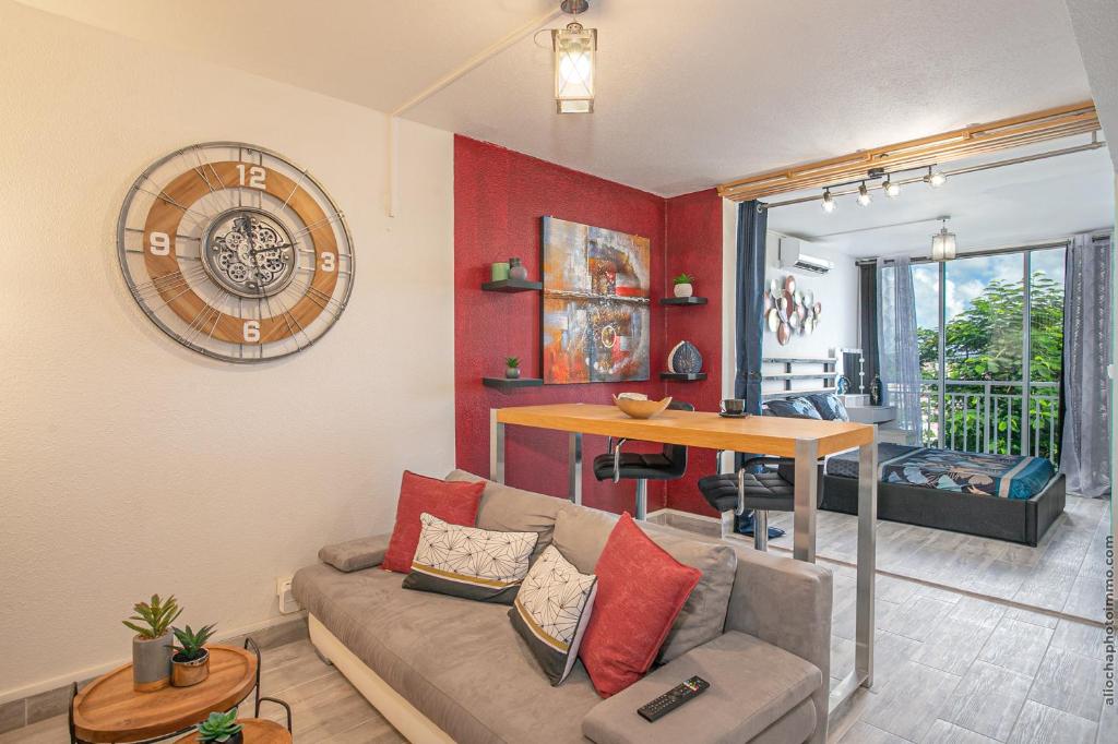 Foyal Toloman - Ibiskis, Fort-de-France