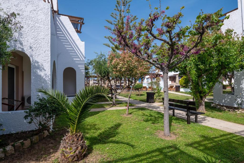 Gaia Village — Hotel building in Tigaki, South Aegean