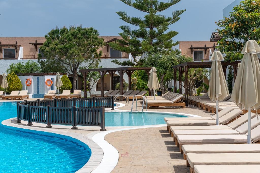 Gaia Village — Swimming pool in Tigaki, South Aegean