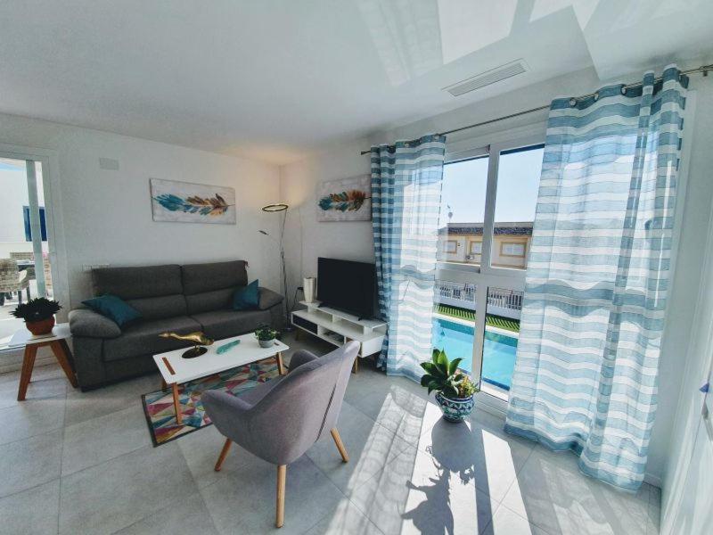 Modern apartamento with large south terrace, Playa Flamenca - 2