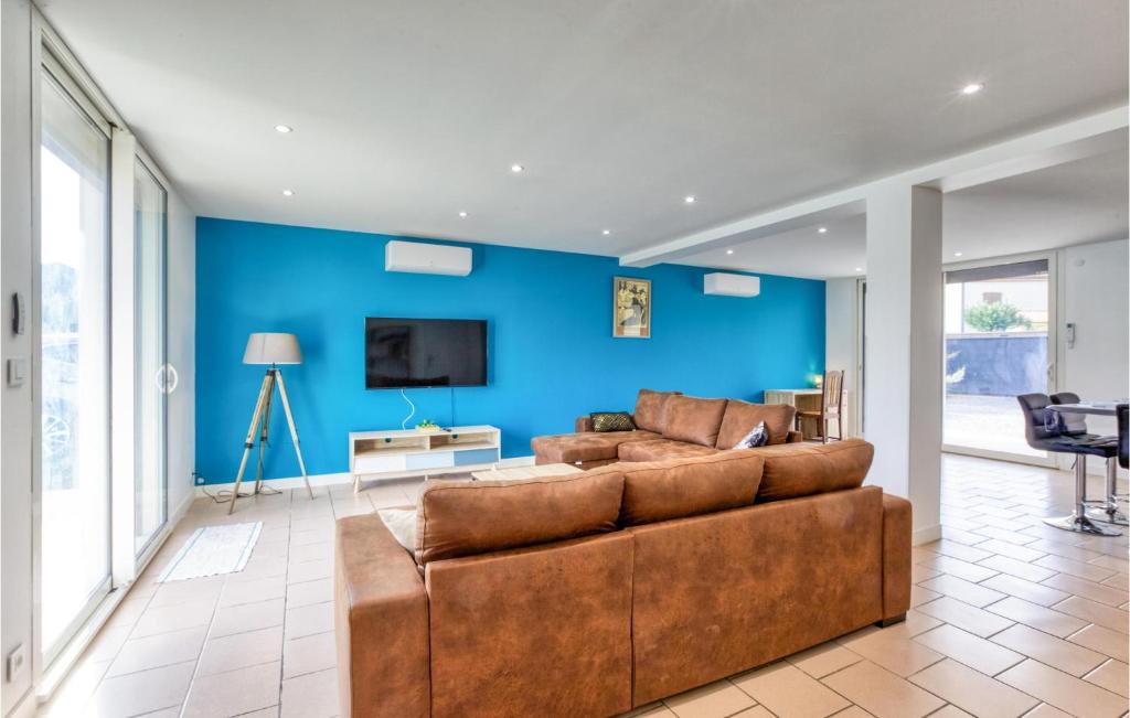 Stunning Home In Albi - 4