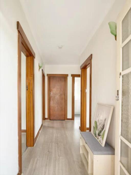 Cheerful 3-bedroom home in Moonah photo