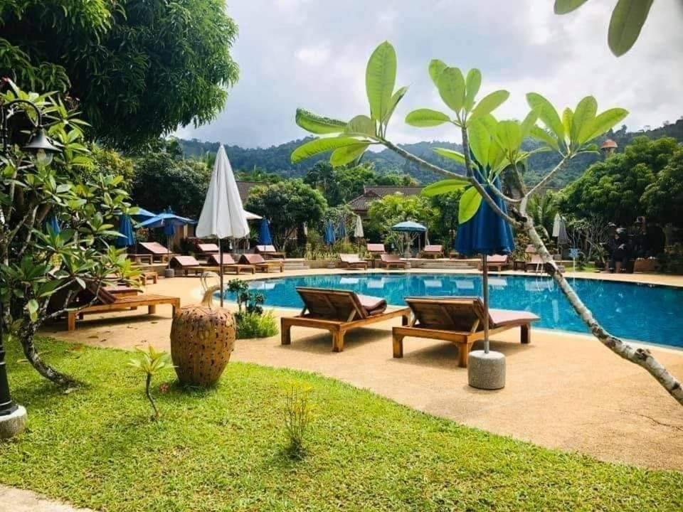 Happy Lagoon Bungalow photo