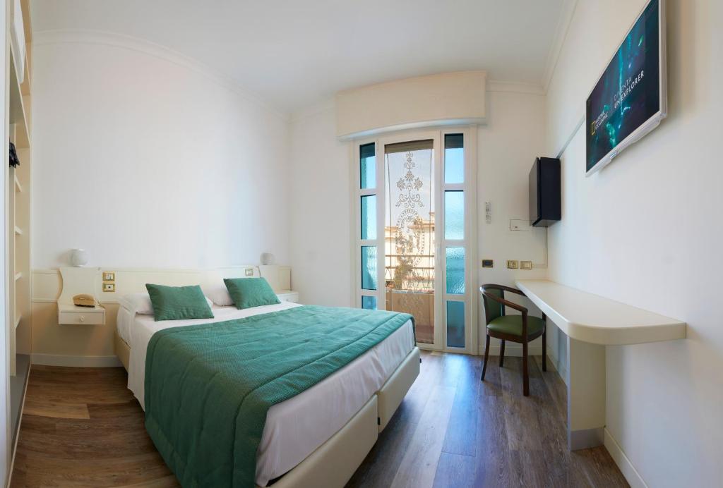 Ruhl Beach Hotel & Suites photo