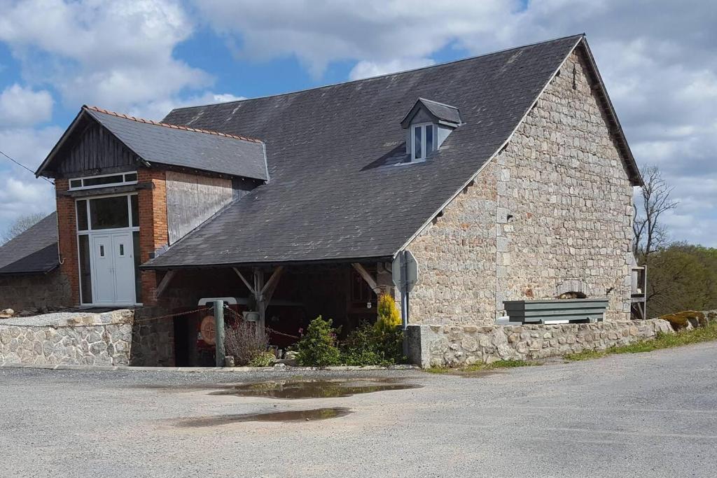 Charming 2-Bed Cottage within Barn in Merinchal