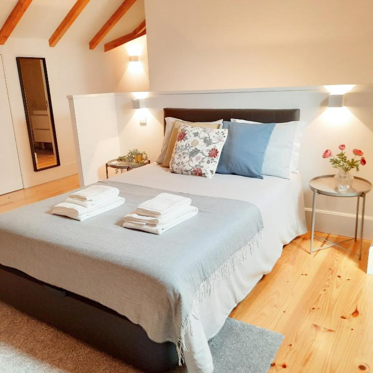 A Window to Porto St. Helena, Porto