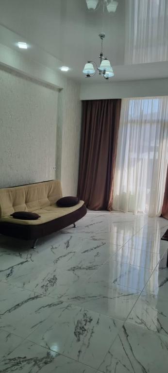 Sunny apartment hosted by Shorena, Tbilisi