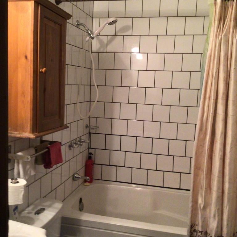 Nisku Guest House photo