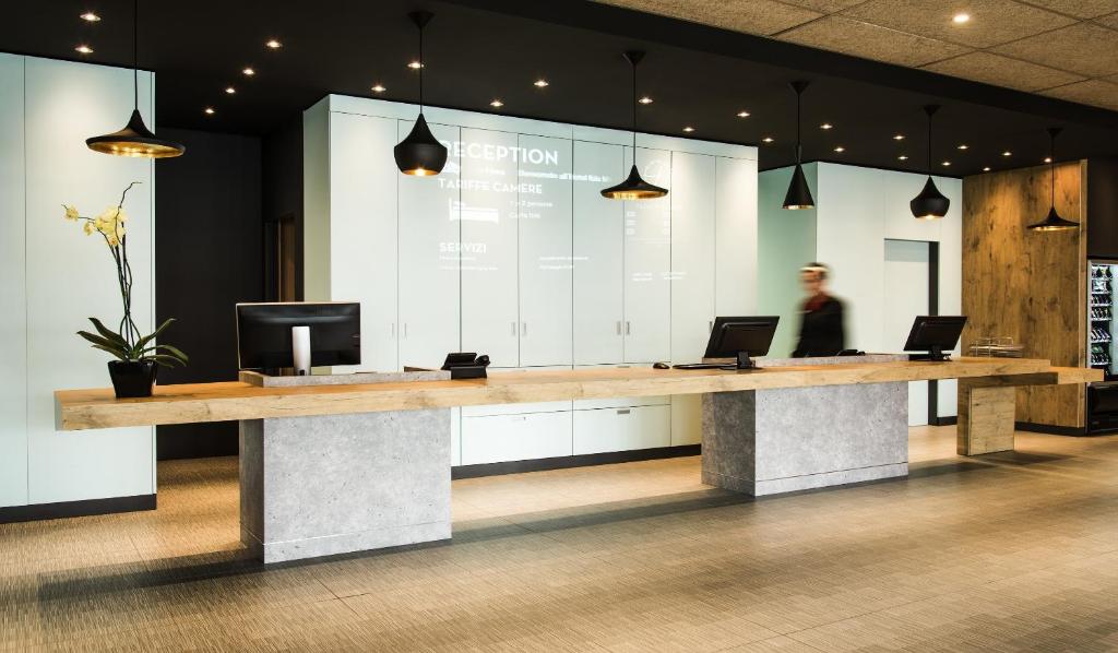 Ibis Milano Fiera photo