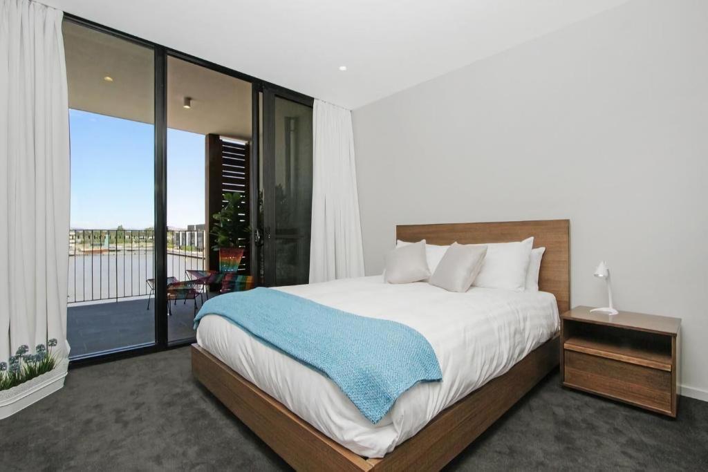 Accommodate Canberra - The Pier photo