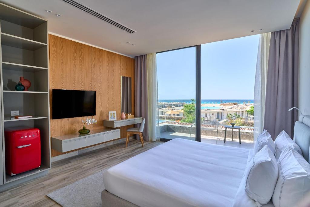 The G Hotel