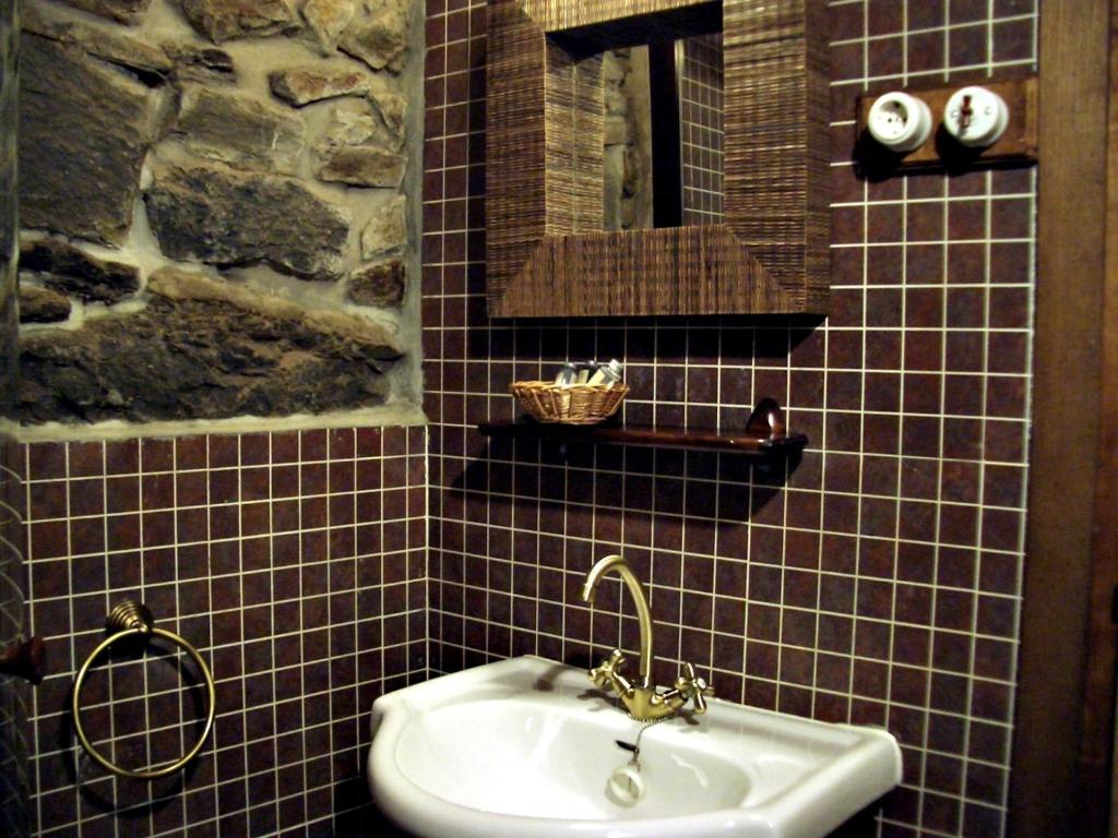 Hostal De Montana La Aldeya photo