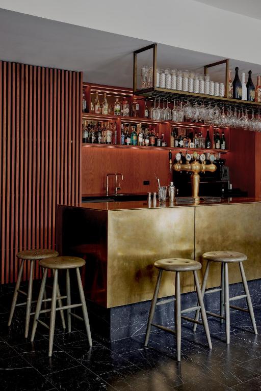 Bar/lounge