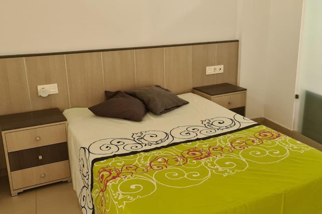 Estudio moderno Gran Vía, Granada