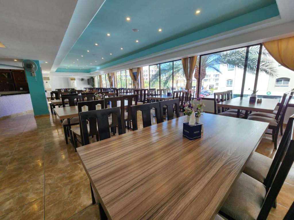 Restaurant, Aquavista Hotel & Suites in Aqaba