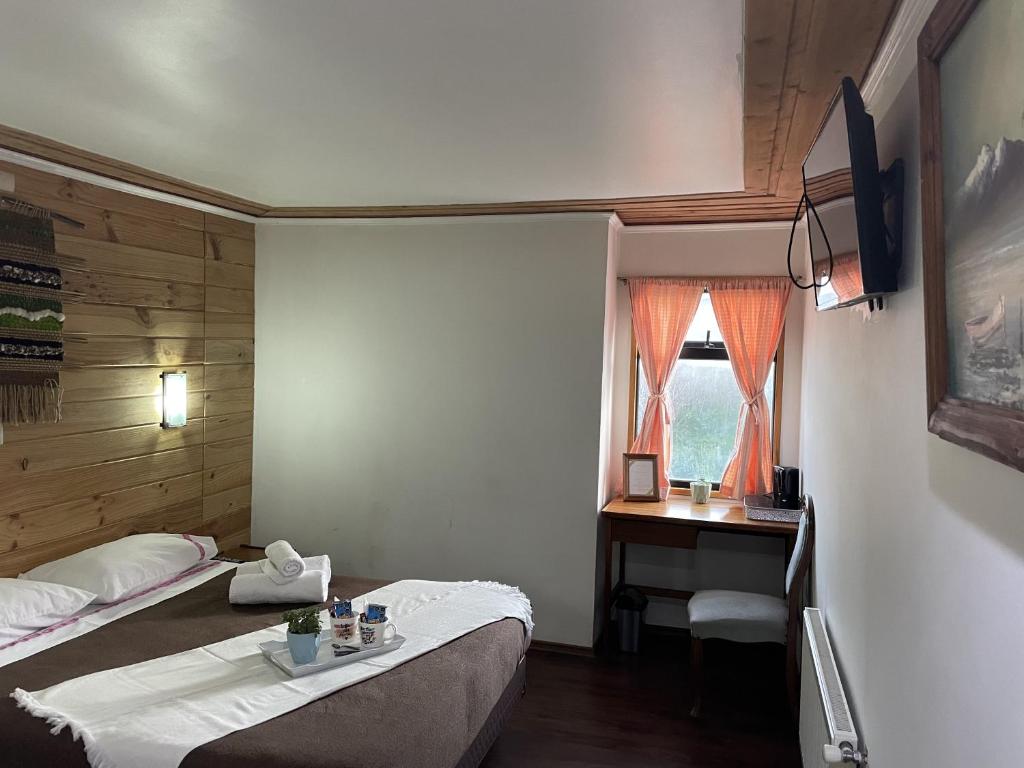 Habitación Privada con Baño a Pasos de Lago - 2